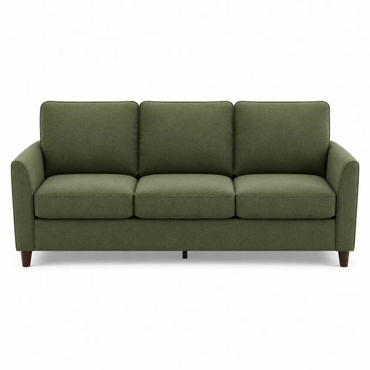 Sofá de tres plazas de tela verde oliva y patas de madera